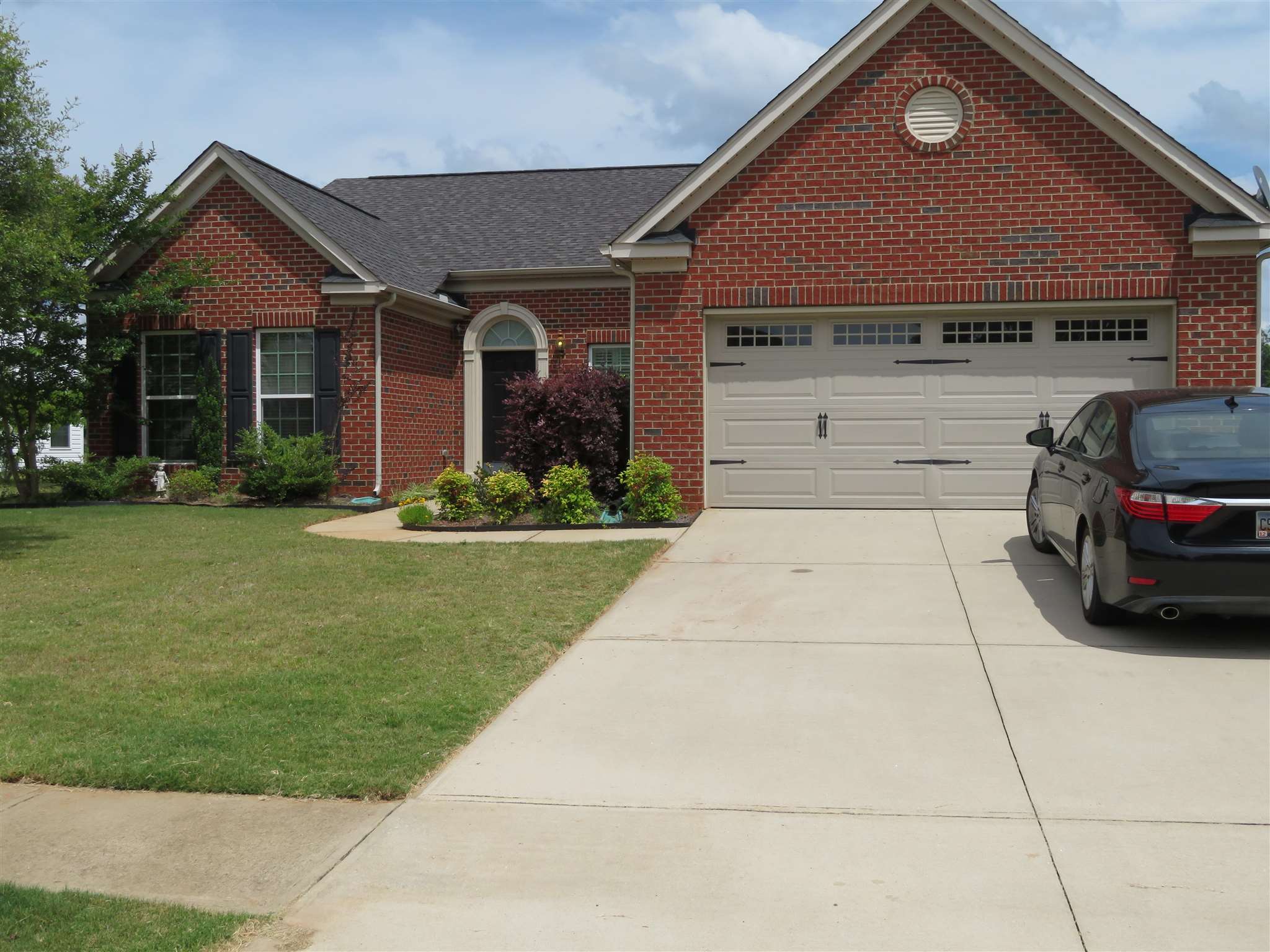 596 Shoreline Boulevard Boiling Springs, SC 29316 - Photo 3 of 35 Gallery Image 3