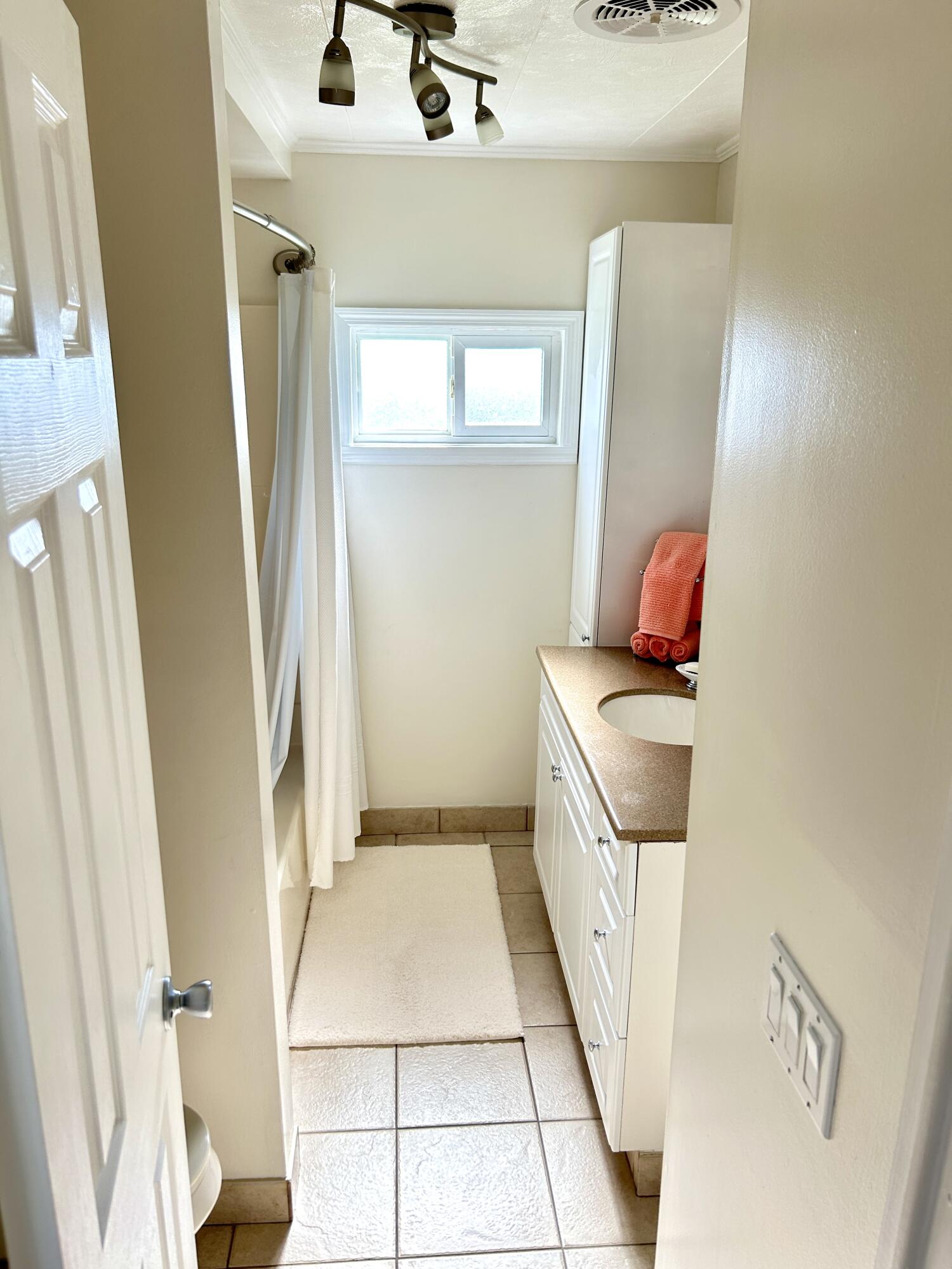3233 State Street Hollywood, FL 33021 - Photo 21 of 30 IMG_3181