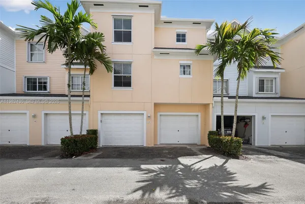 $495,000 | 156 Aragon Way, Unit 103, Jupiter, FL 33458