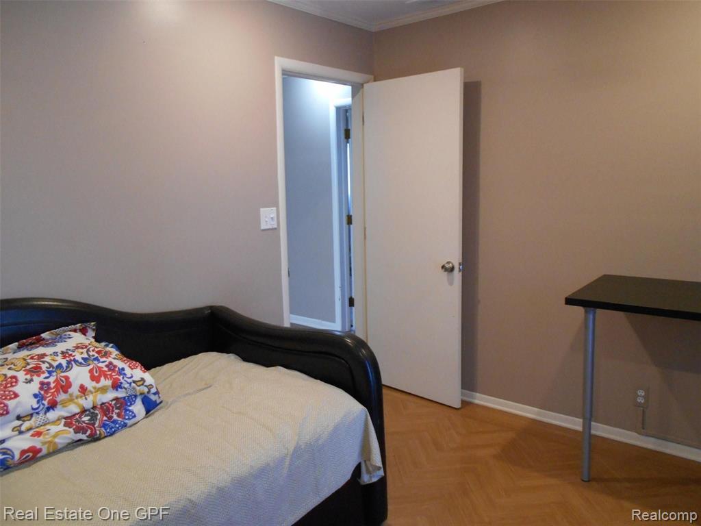 466 Touraine Road Grosse Pointe, MI 48236 - Photo 16 of 28