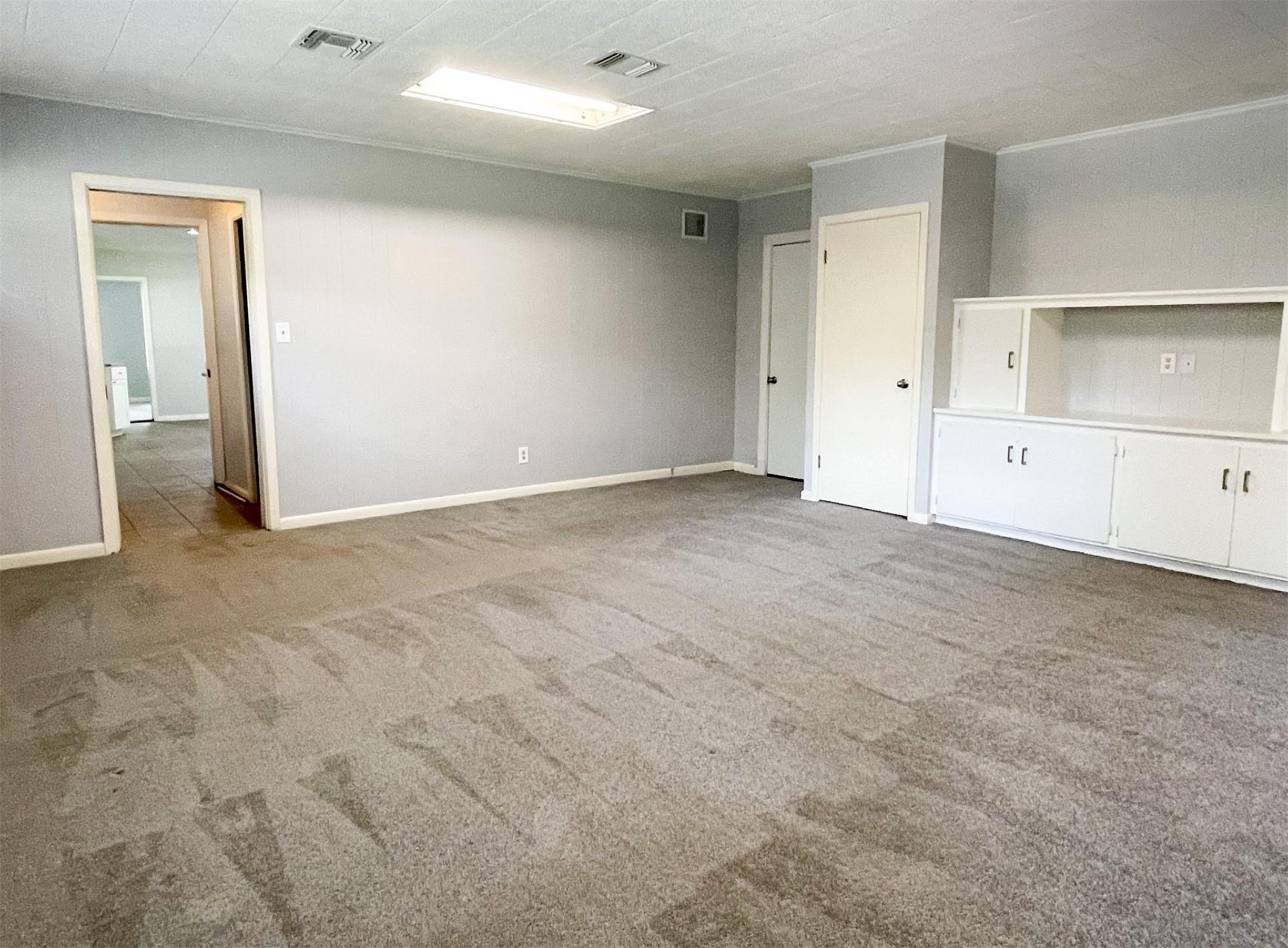 409 Koehl Street Wharton, TX 77488 - Photo 8 of 17 a view of an empty room