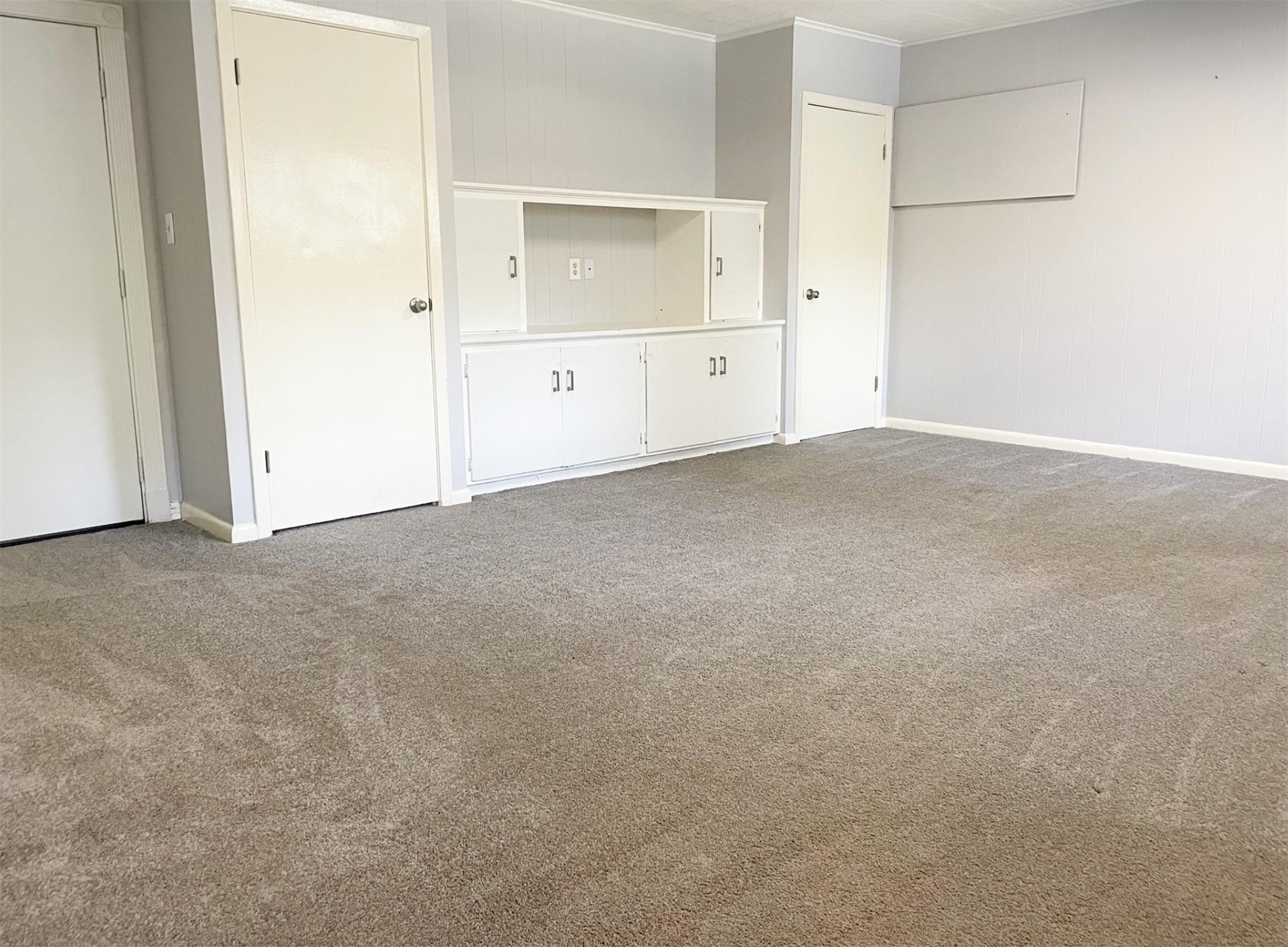 409 Koehl Street Wharton, TX 77488 - Photo 9 of 17 a view of an empty room