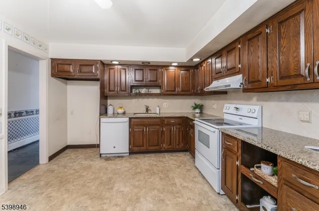 $399,900 | 4 Plaza Place, Phillipsburg, NJ 08865