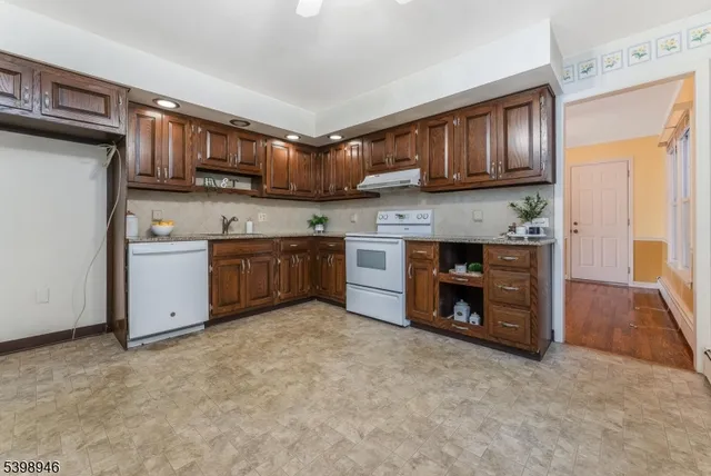 $399,900 | 4 Plaza Place, Phillipsburg, NJ 08865