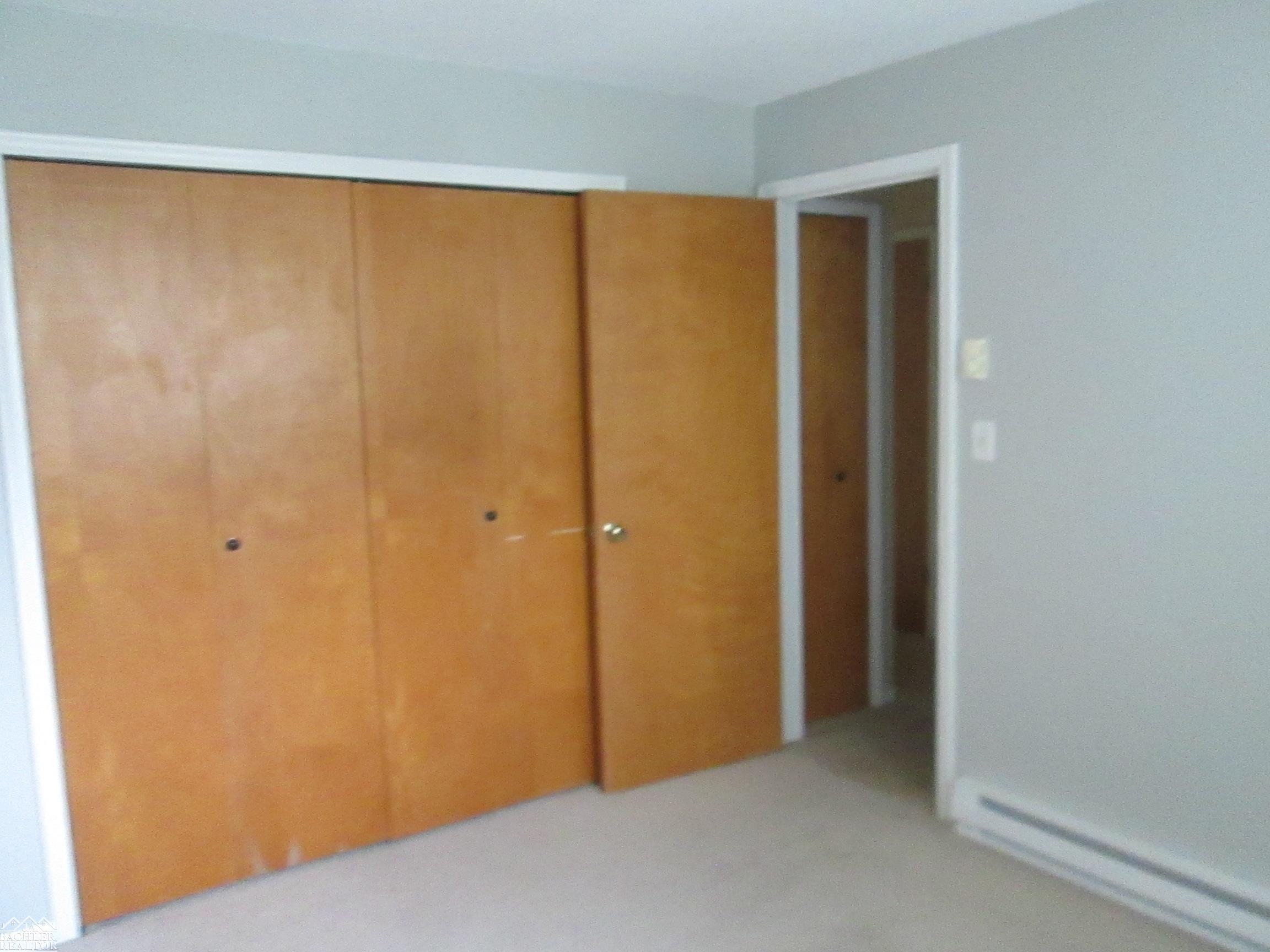 1637 South Riverside Avenue St. Clair, MI 48079 - Photo 9 of 11
