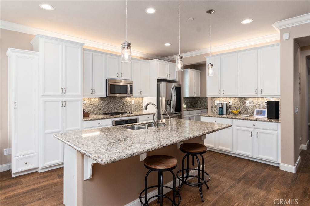 13558 Applegate Court Rancho Cucamonga, CA 91739 - Photo 10 of 49