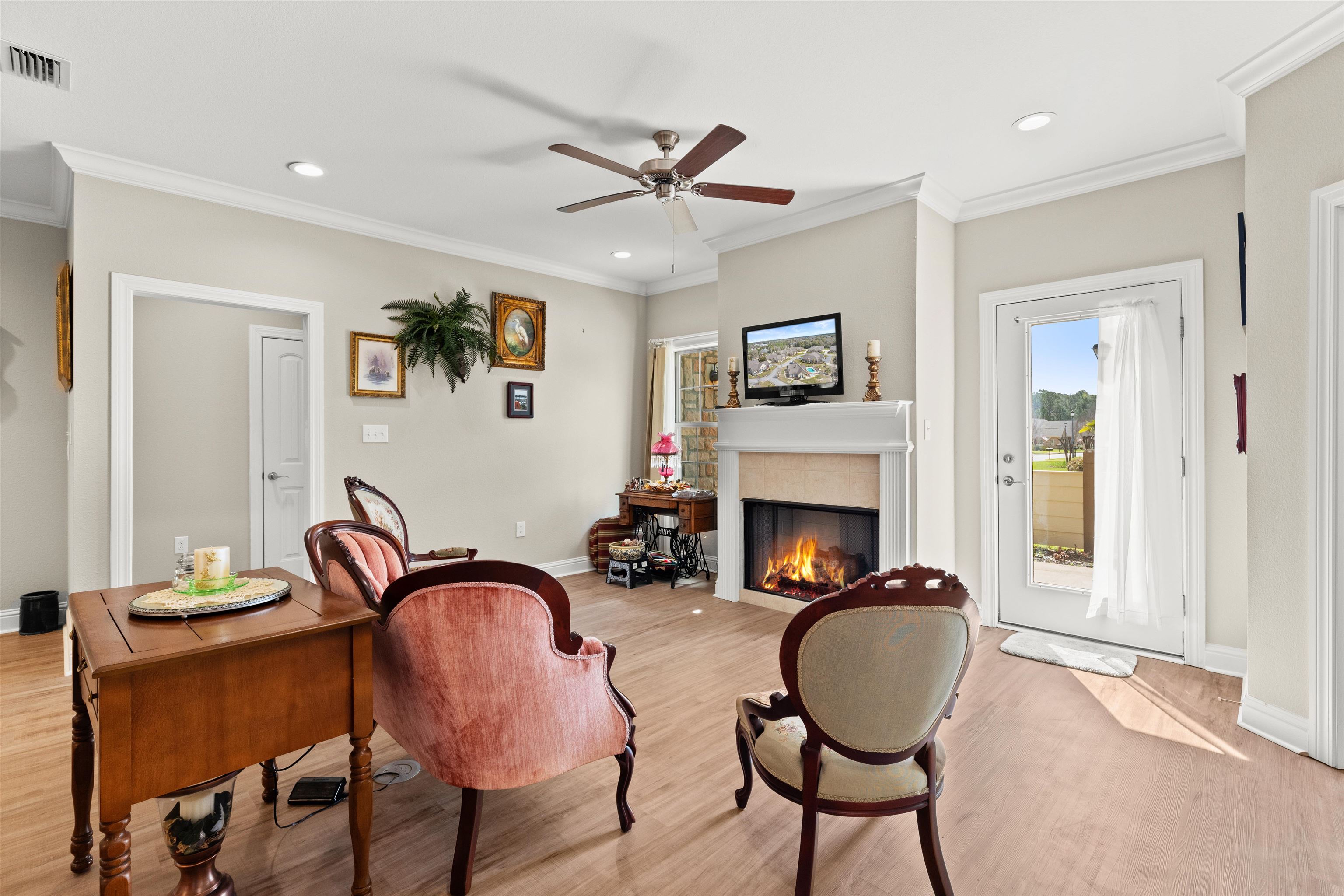 301 Holmes Avenue, Unit 301 Foley, AL 36535 - Photo 5 of 54 Living Room