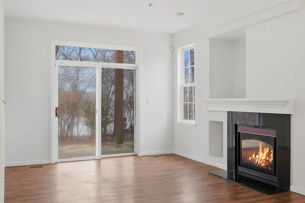 $249,900 | 1313 Brookdale Drive, Carpentersville, IL 60110