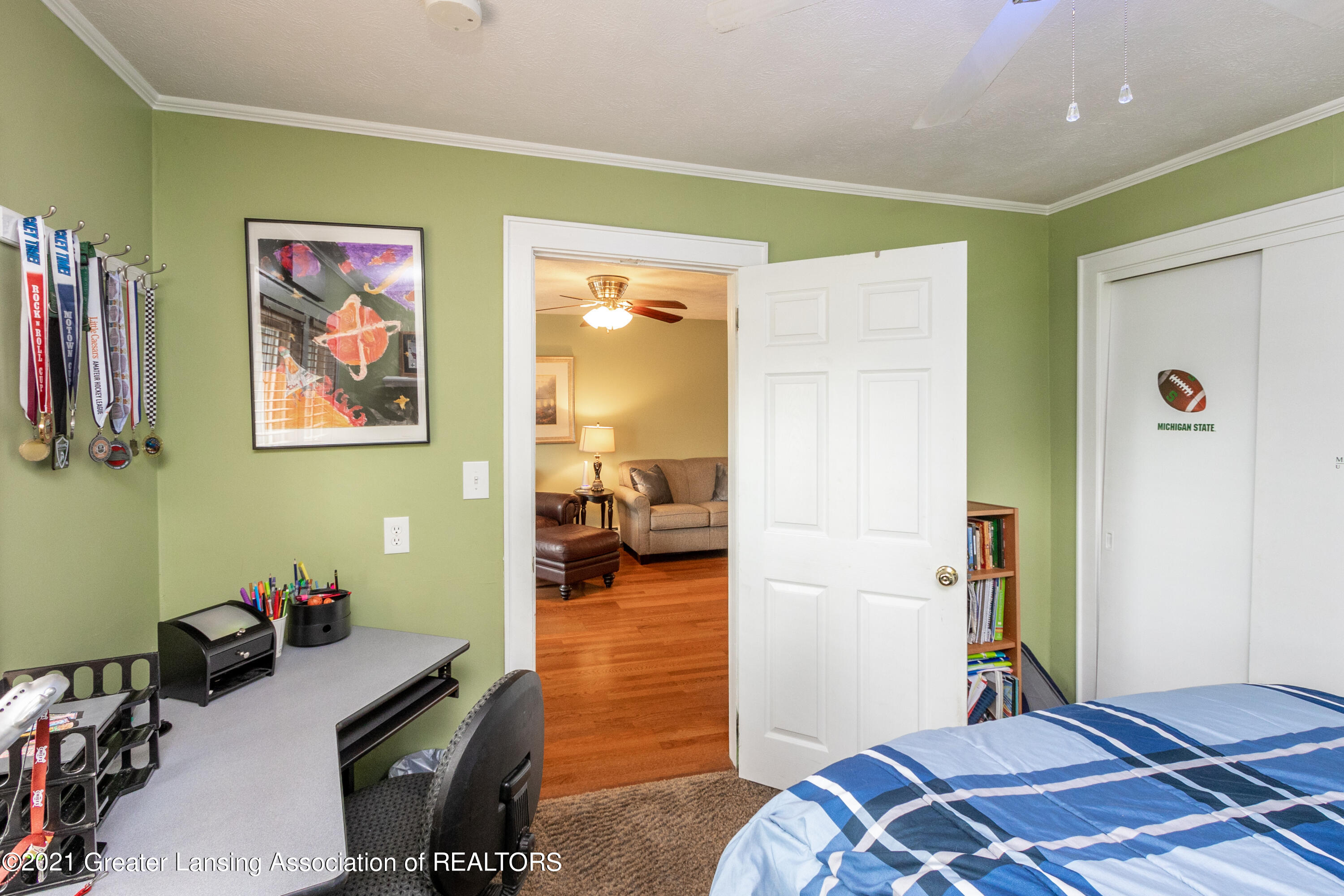 2102 Sandhill Road Mason, MI 48854 - Photo 14 of 41 Bedroom