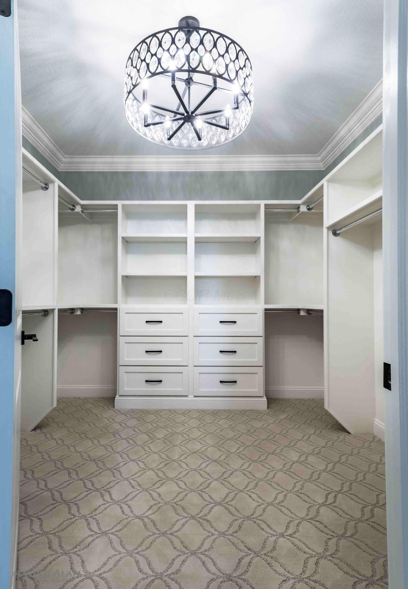 2 West Lake Road Vermilion, OH 44089 - Photo 20 of 38 Primary Closet