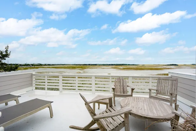 $1,175,000 | 2133 Tides End Road, Charleston, SC 29412
