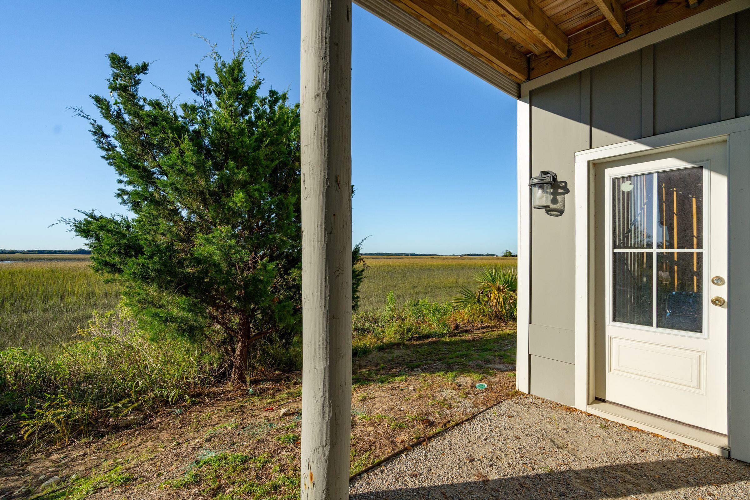 2133 Tides End Road Charleston, SC 29412 - Photo 69 of 79 2133TidesEndRd-KeenEyeMarketing-075