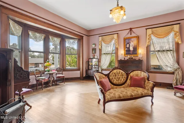 $365,000 | 208 West Georgetown Street, Crystal Springs, MS 39059