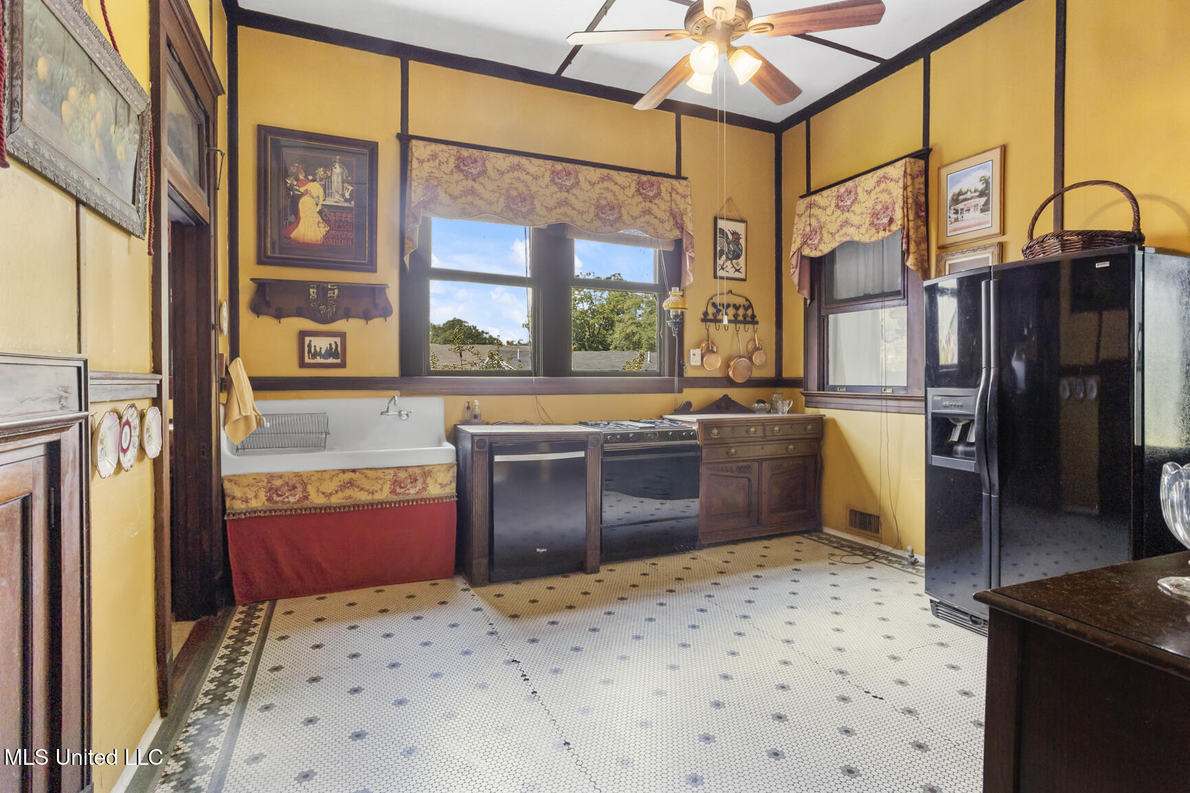 208 West Georgetown Street Crystal Springs, MS 39059 - Photo 31 of 56 208 W Georgetown St-33