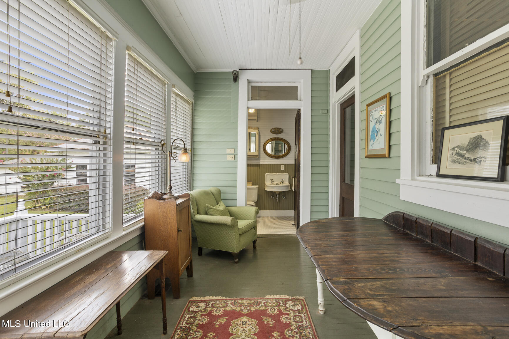 208 West Georgetown Street Crystal Springs, MS 39059 - Photo 37 of 56 208 W Georgetown St-40