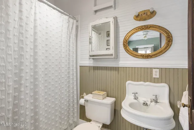 $365,000 | 208 West Georgetown Street, Crystal Springs, MS 39059