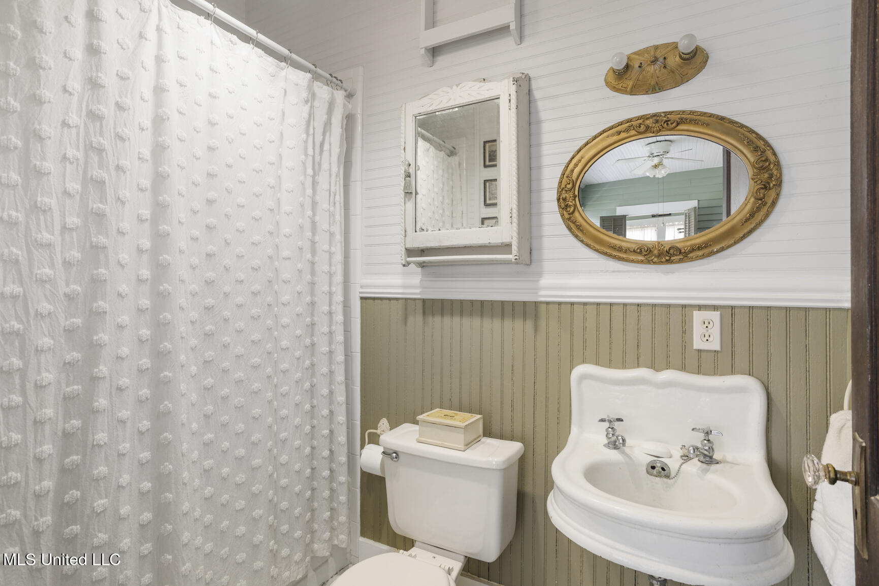 208 West Georgetown Street Crystal Springs, MS 39059 - Photo 38 of 56 208 W Georgetown St-41