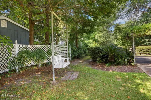 $300,000 | 208 West Georgetown Street, Crystal Springs, MS 39059