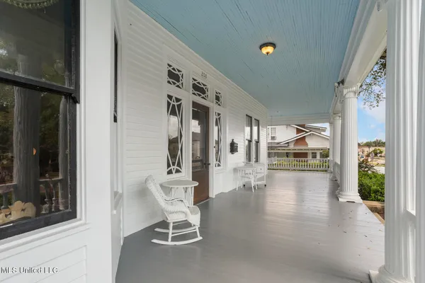 $300,000 | 208 West Georgetown Street, Crystal Springs, MS 39059