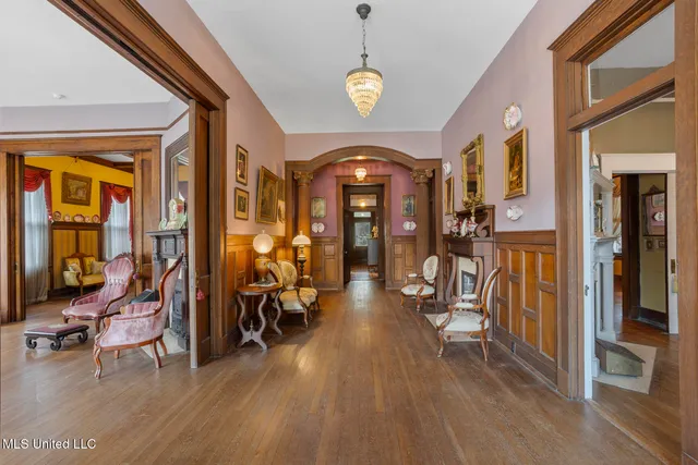 $365,000 | 208 West Georgetown Street, Crystal Springs, MS 39059