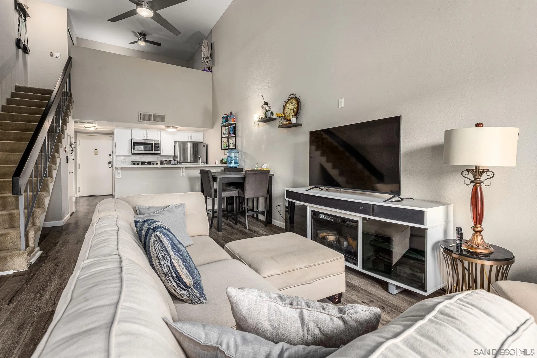 6275 Rancho Mission Road, Unit 303 San Diego, CA 92108 - Photo 3 of 22 Gallery Image 3