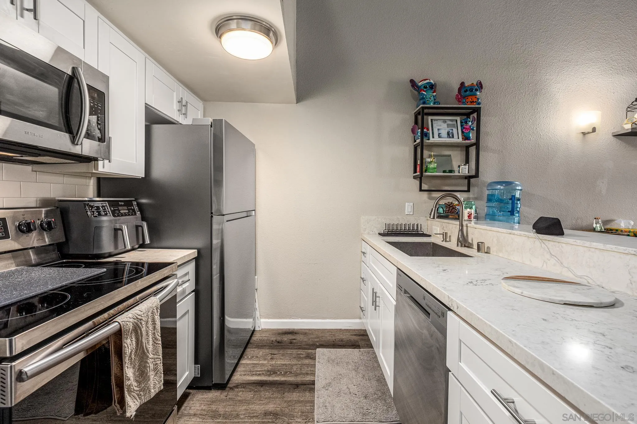 6275 Rancho Mission Road, Unit 303 San Diego, CA 92108 - Photo 5 of 22 Gallery Image 5