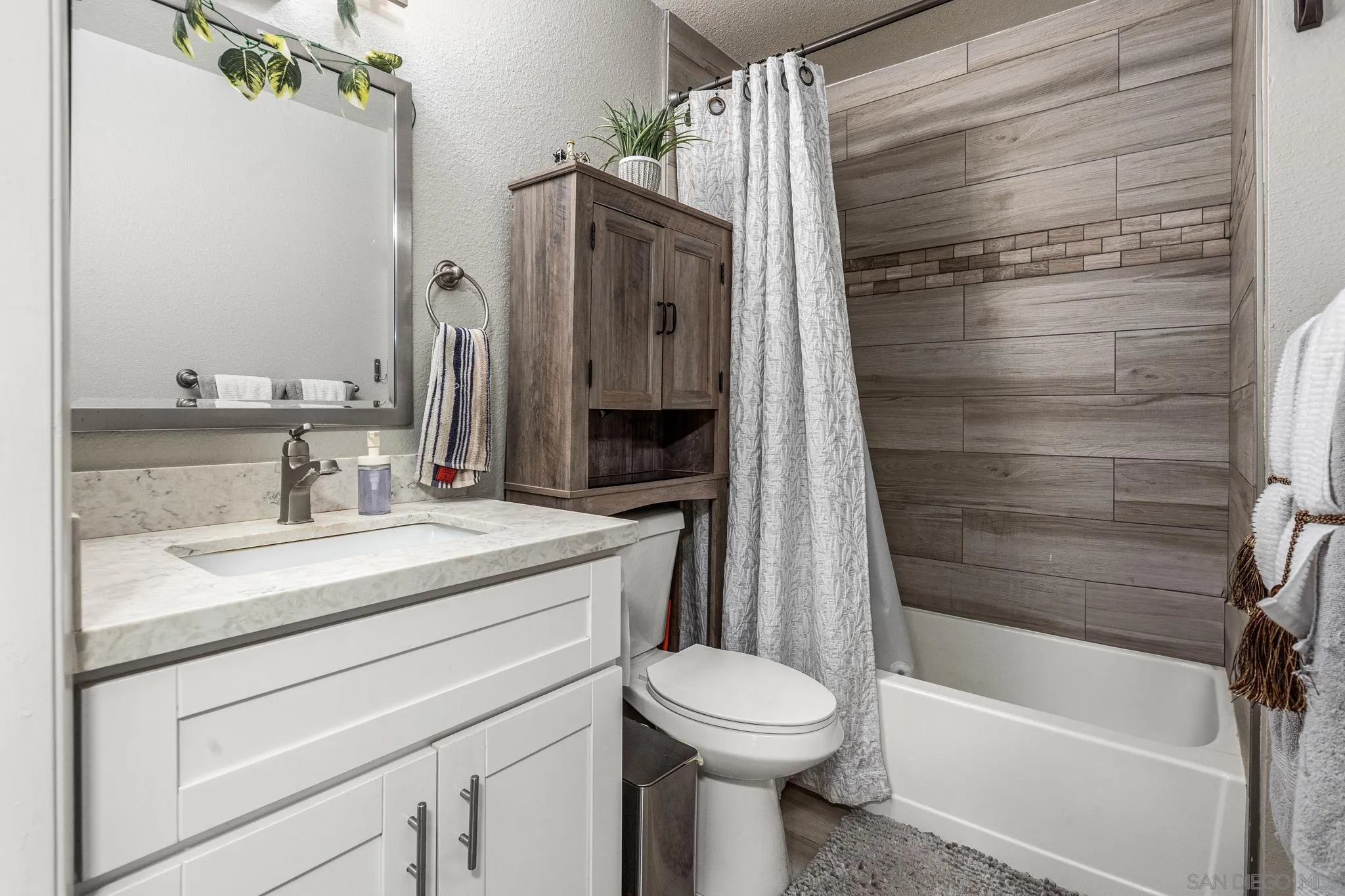 6275 Rancho Mission Road, Unit 303 San Diego, CA 92108 - Photo 9 of 22 Gallery Image 9
