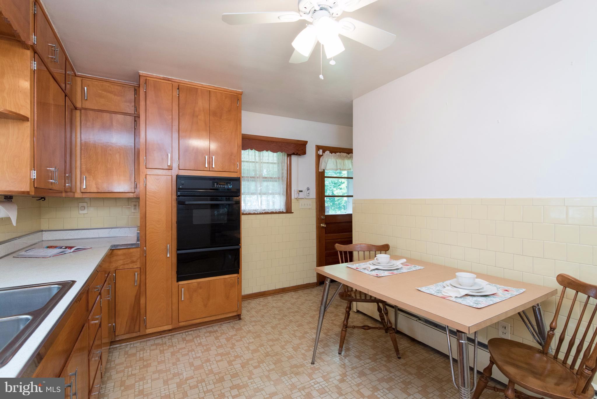 1800 Monumental Road Baltimore, MD 21222 - Photo 11 of 30 Kitchen