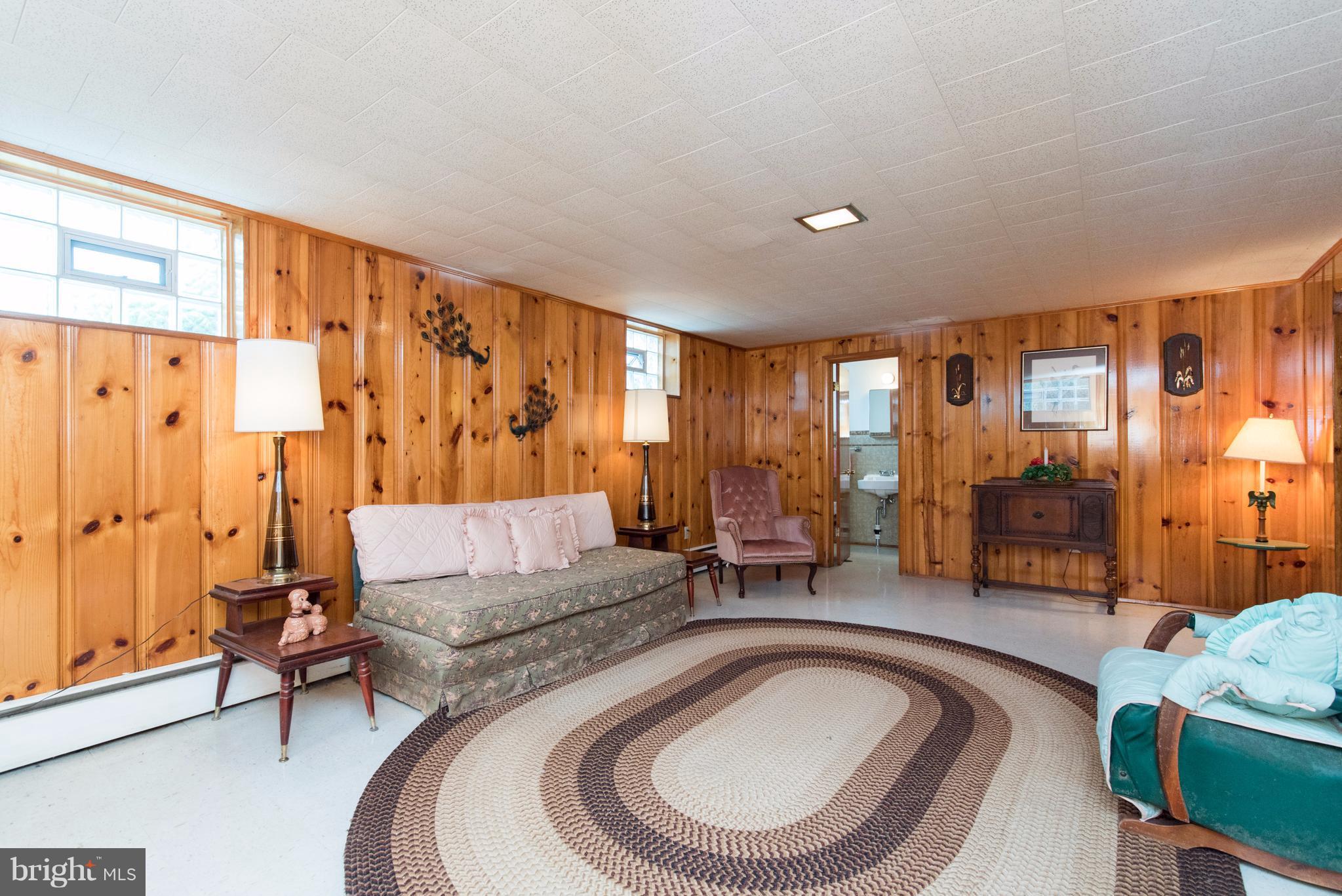 1800 Monumental Road Baltimore, MD 21222 - Photo 24 of 30 Family Room