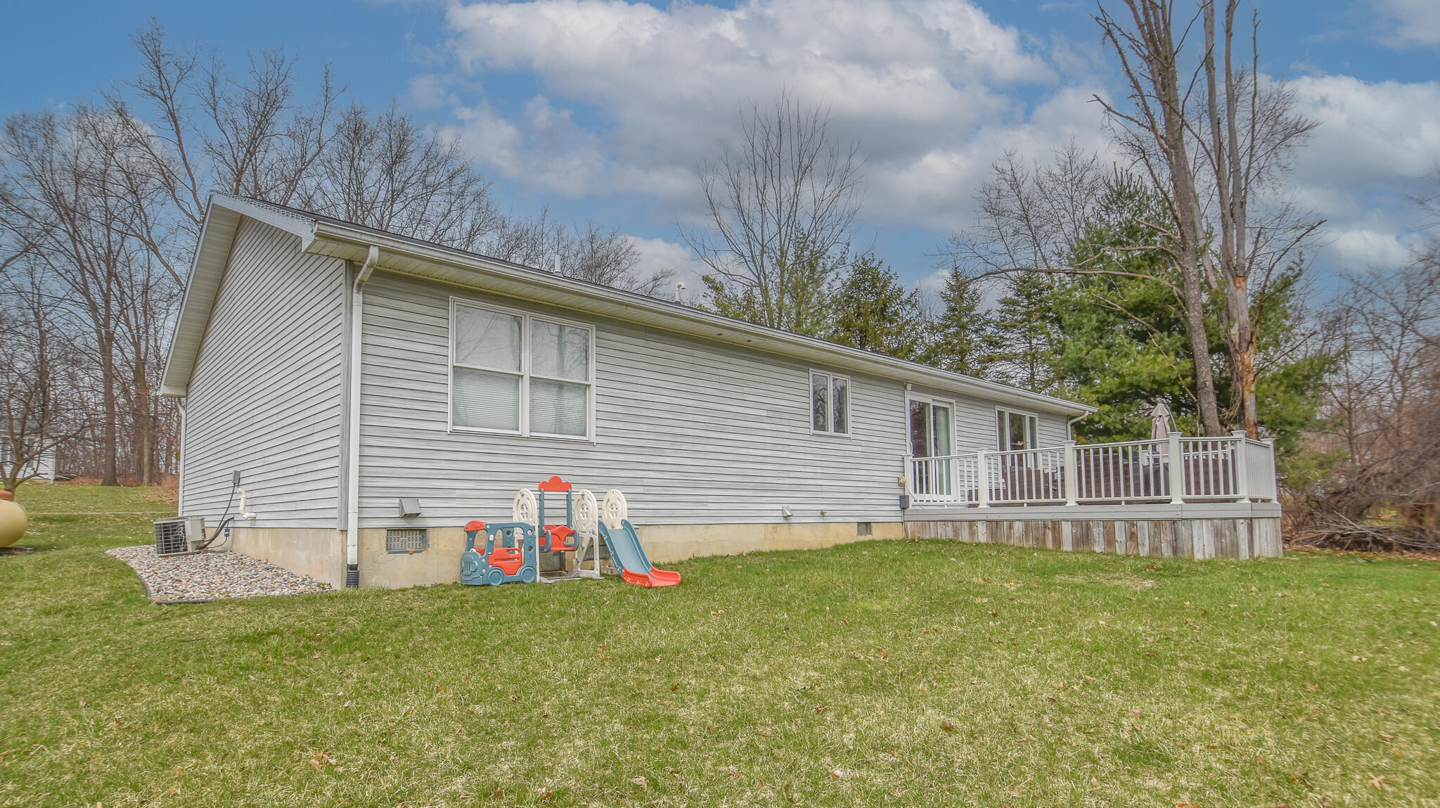 129 Robin Drive Coldwater, MI 49036 - Photo 2 of 31 DSC_0076-Edit