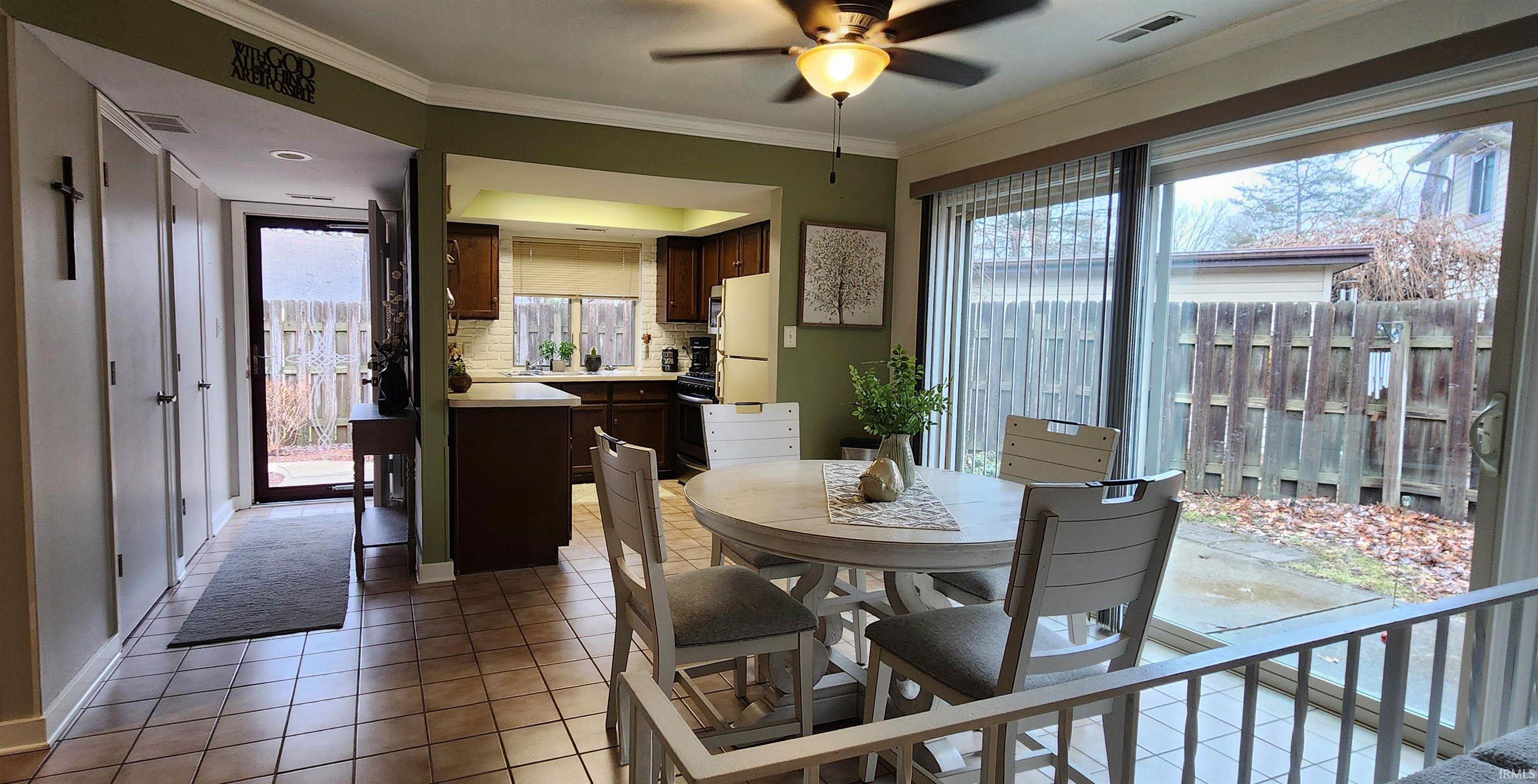 5078 Stellhorn Road Fort Wayne, IN 46815 - Photo 2 of 33