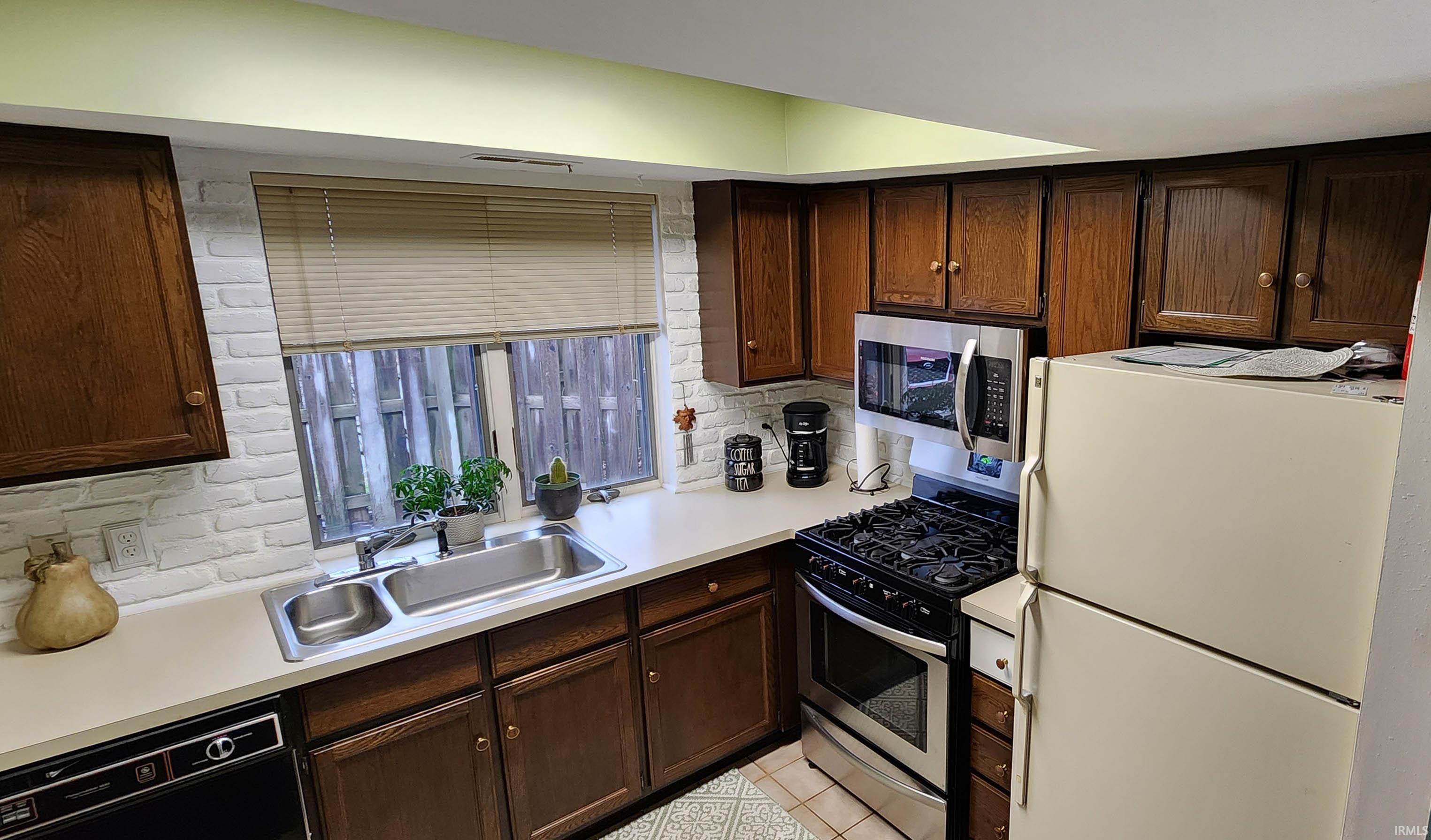 5078 Stellhorn Road Fort Wayne, IN 46815 - Photo 22 of 33