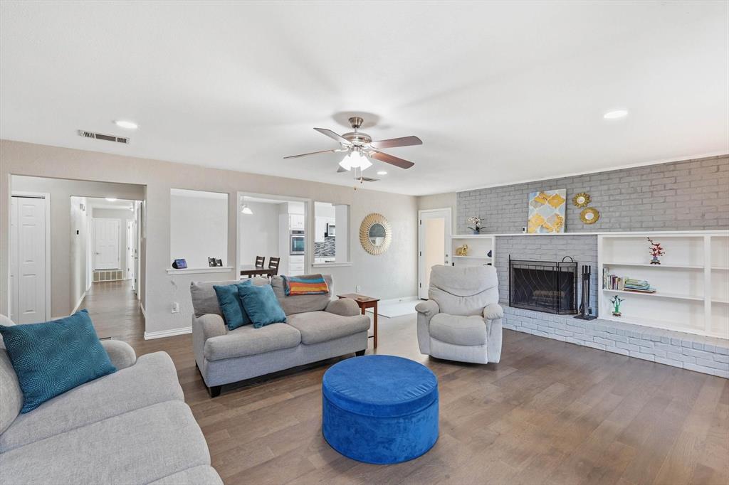 2413 Meadow View Bedford, TX 76021 - Photo 6 of 39