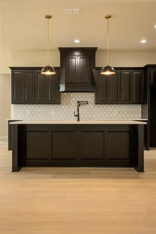 $529,900 | 201 Belmont Drive, Willow Park, TX 76087