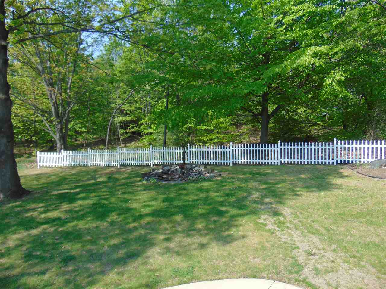 11082 East Fort Road Suttons Bay, MI 49682 - Photo 35 of 41 1817445-34.JPG