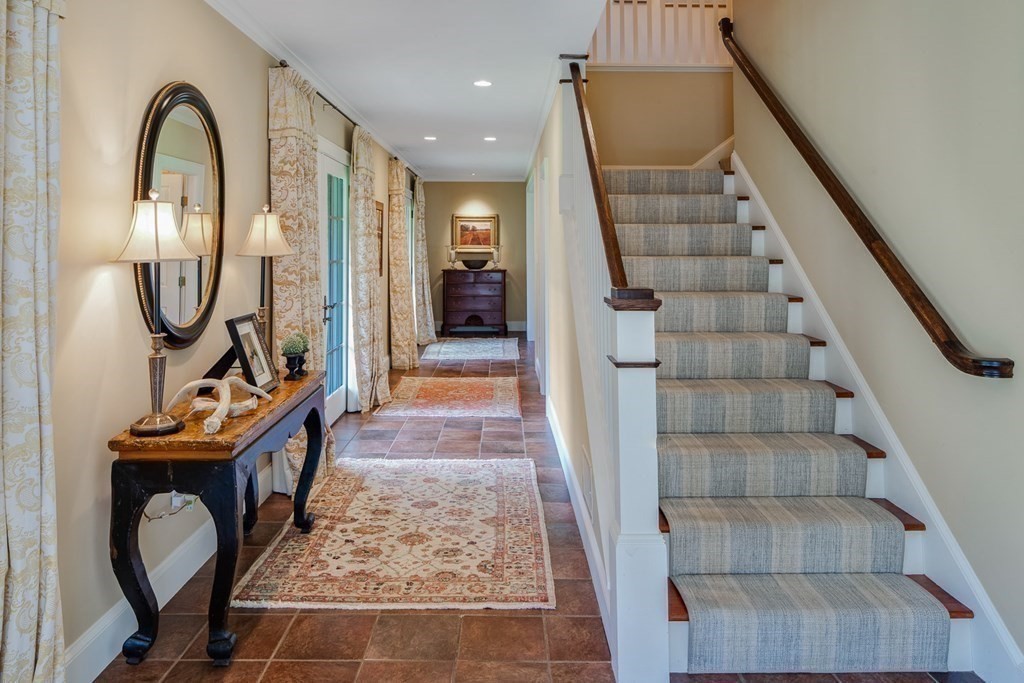 310 Old Pickard Road Concord, MA 01742 - Photo 8 of 35