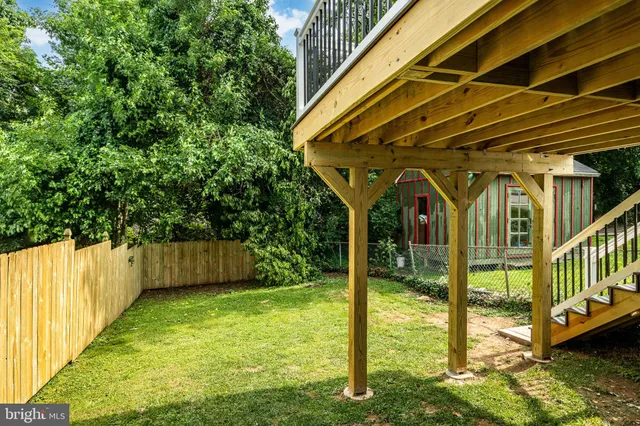 $585,000 | 221 Ford Street, Conshohocken, PA 19428