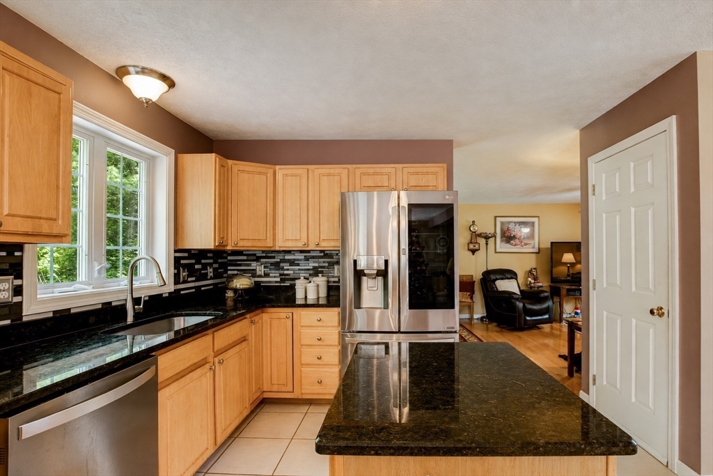 6 Loon Road Winchendon, MA 01475 - Photo 5 of 36