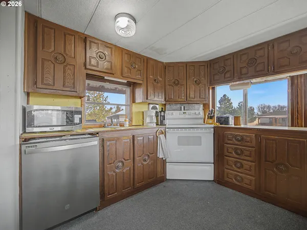 $235,000 | 288 South Molly Ann Road, Tygh Valley, OR 97063