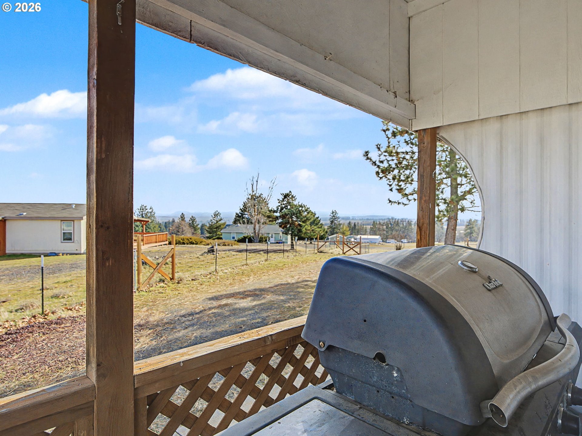 288 South Molly Ann Road Tygh Valley, OR 97063 - Photo 16 of 44