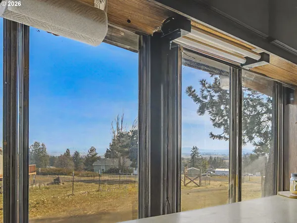 $235,000 | 288 South Molly Ann Road, Tygh Valley, OR 97063