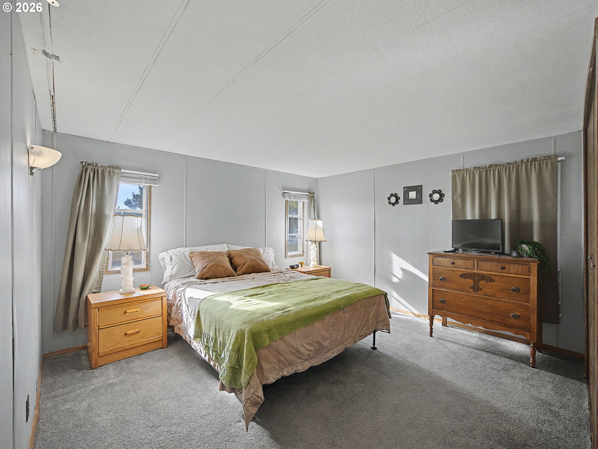288 South Molly Ann Road Tygh Valley, OR 97063 - Photo 20 of 44 Bedroom