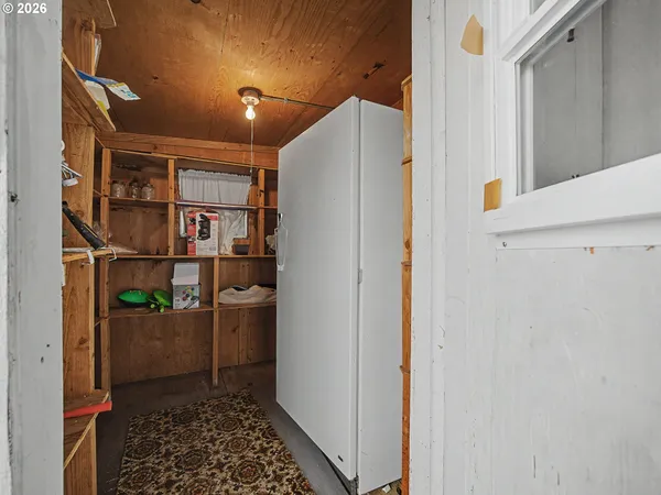 $235,000 | 288 South Molly Ann Road, Tygh Valley, OR 97063