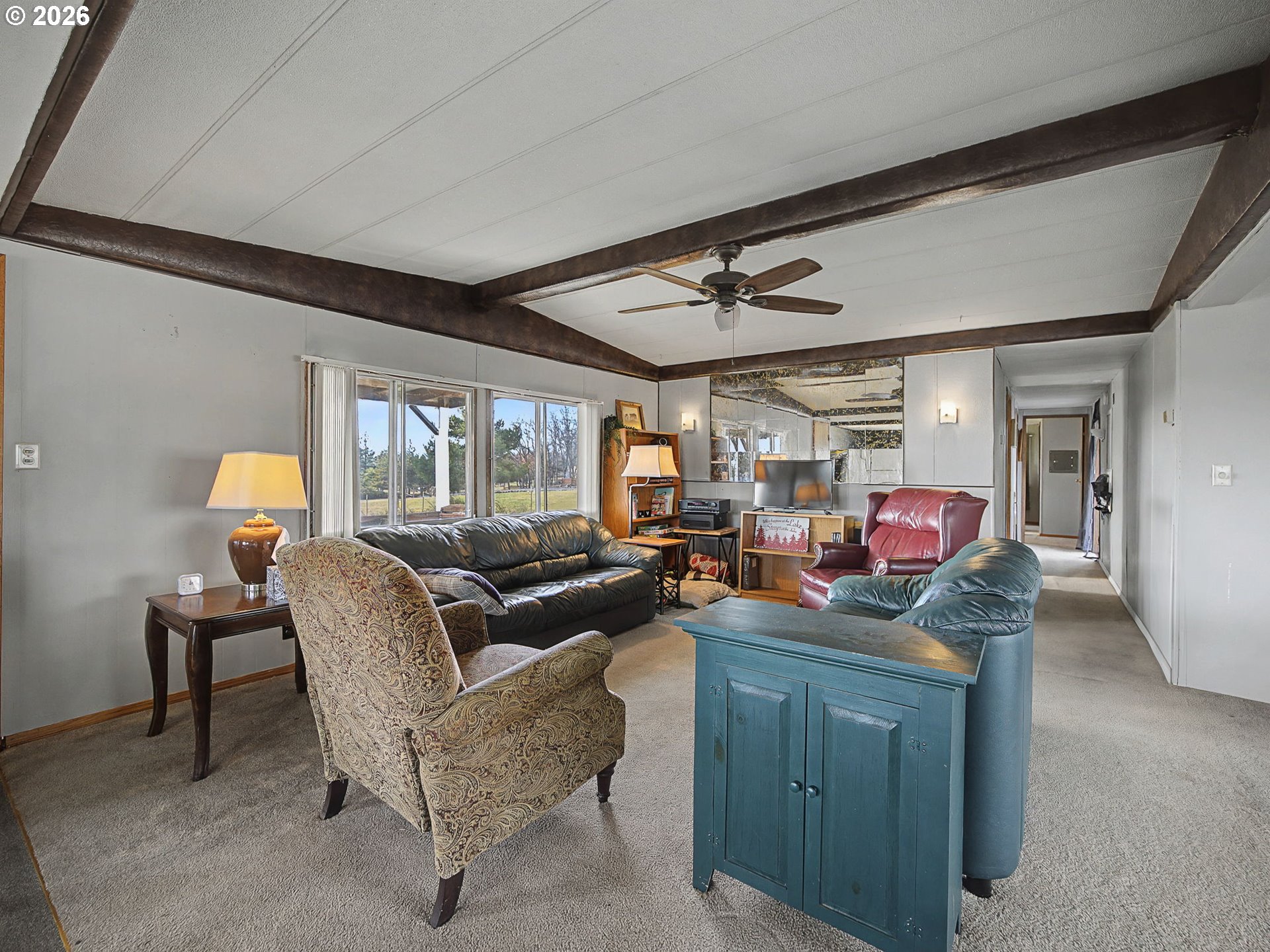 288 South Molly Ann Road Tygh Valley, OR 97063 - Photo 10 of 44 Living Room