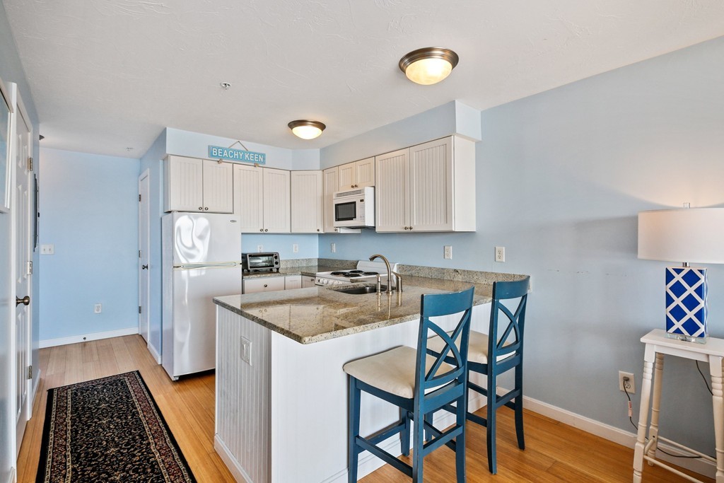 482 Shore Road, Unit 7 Truro, MA 02666 - Photo 6 of 27 Gallery Image 6