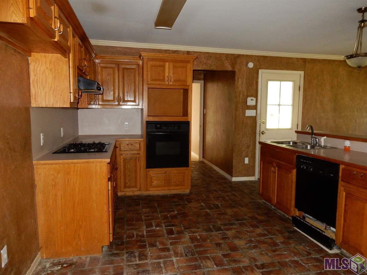 10485 Foster Road Baton Rouge, LA 70811 - Photo 3 of 19