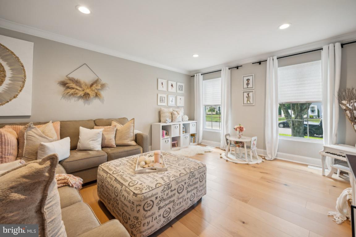 43 Spring Mill Drive Sewell, NJ 08080 - Photo 6 of 40