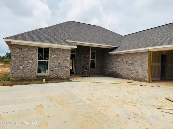 $309,900 | 547 Patrick Farms Drive, Pearl, MS 39208