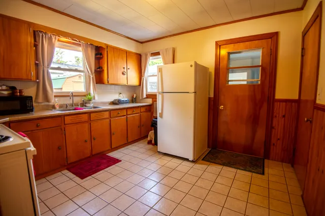 $159,900 | 30 Spruce Street, East Millinocket, ME 04430