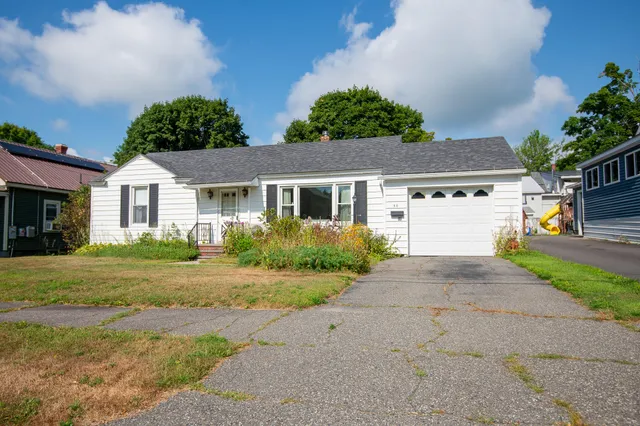 $159,900 | 30 Spruce Street, East Millinocket, ME 04430